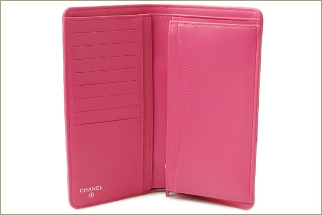 シャネル　CHANEL　折財布