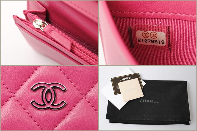 シャネル　CHANEL　折財布