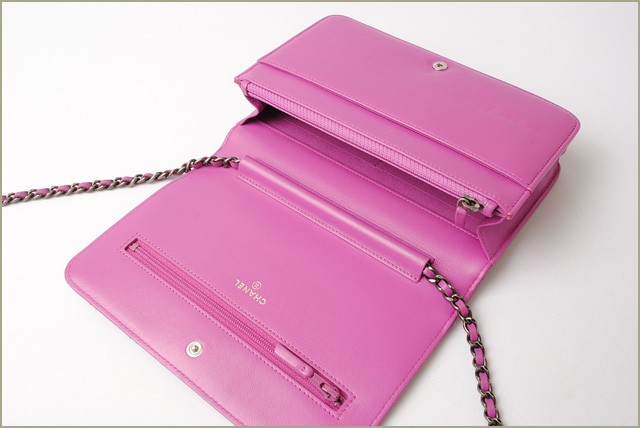 シャネル　CHANEL　折財布