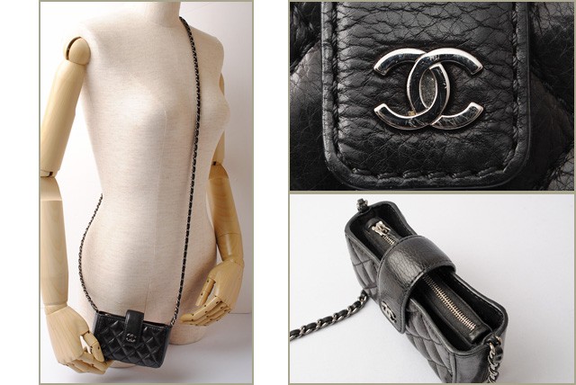 シャネル　CHANEL　折財布