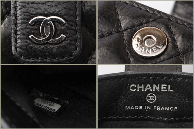 シャネル　CHANEL　折財布