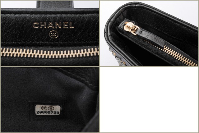 シャネル　CHANEL　折財布
