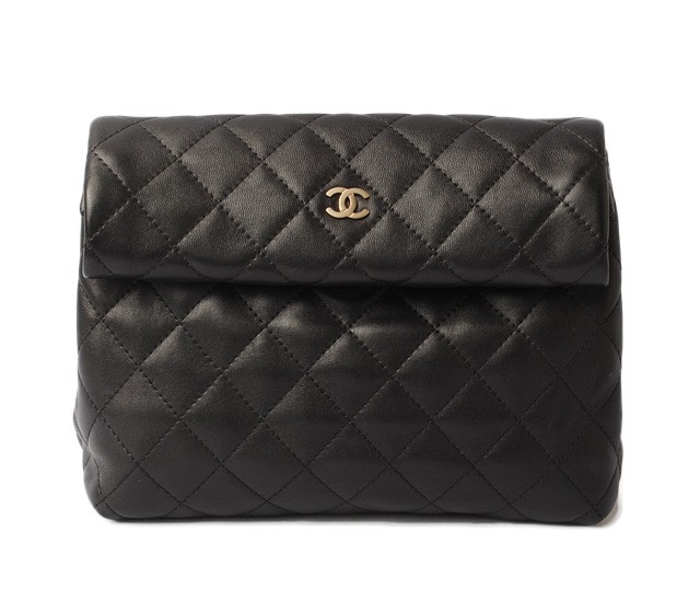 シャネル　CHANEL　折財布