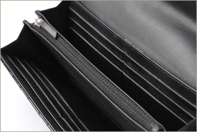 シャネル　CHANEL　折財布