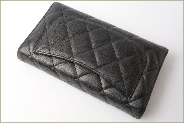 シャネル　CHANEL　折財布