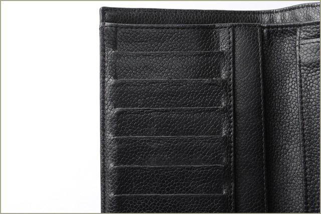 シャネル　CHANEL　折財布
