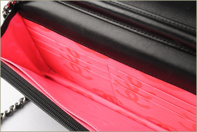シャネル　CHANEL　折財布