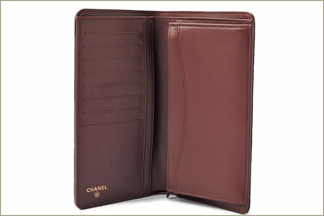 シャネル　CHANEL　折財布