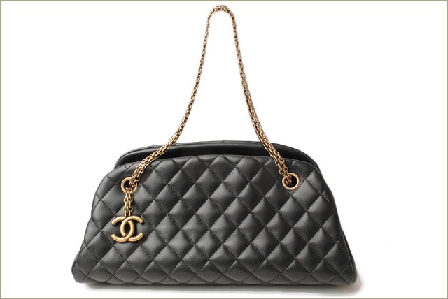 シャネル　CHANEL