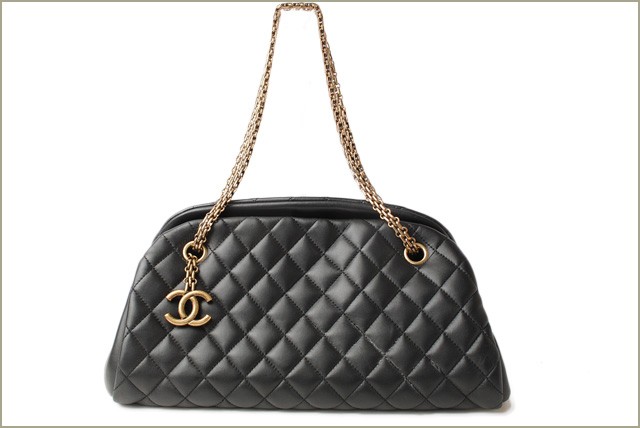 シャネル　CHANEL