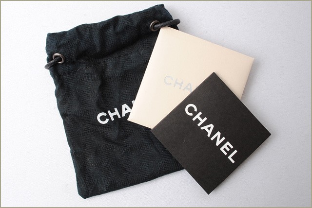 CHANEL シャネル ピアス CCマーク ブラック/シルバー