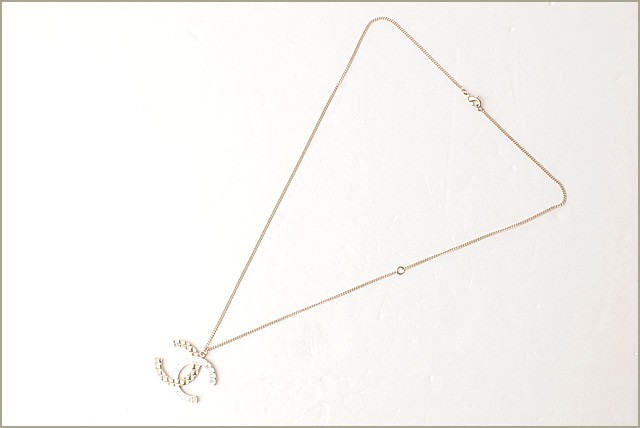 CHANEL シャネル ピアス CCマーク ブラック/シルバー