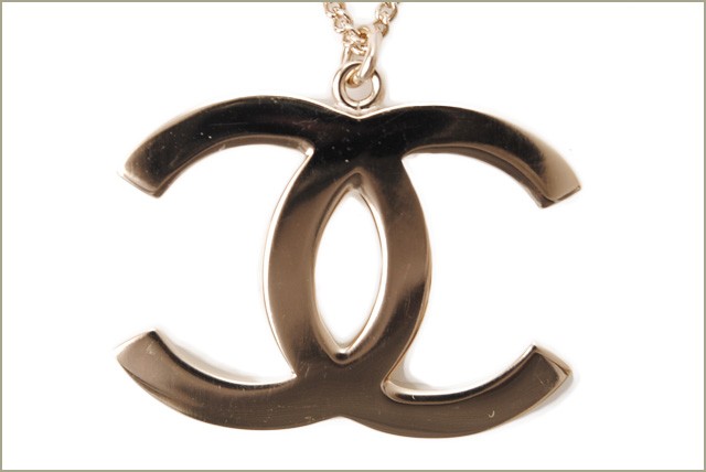 CHANEL シャネル ピアス CCマーク ブラック/シルバー