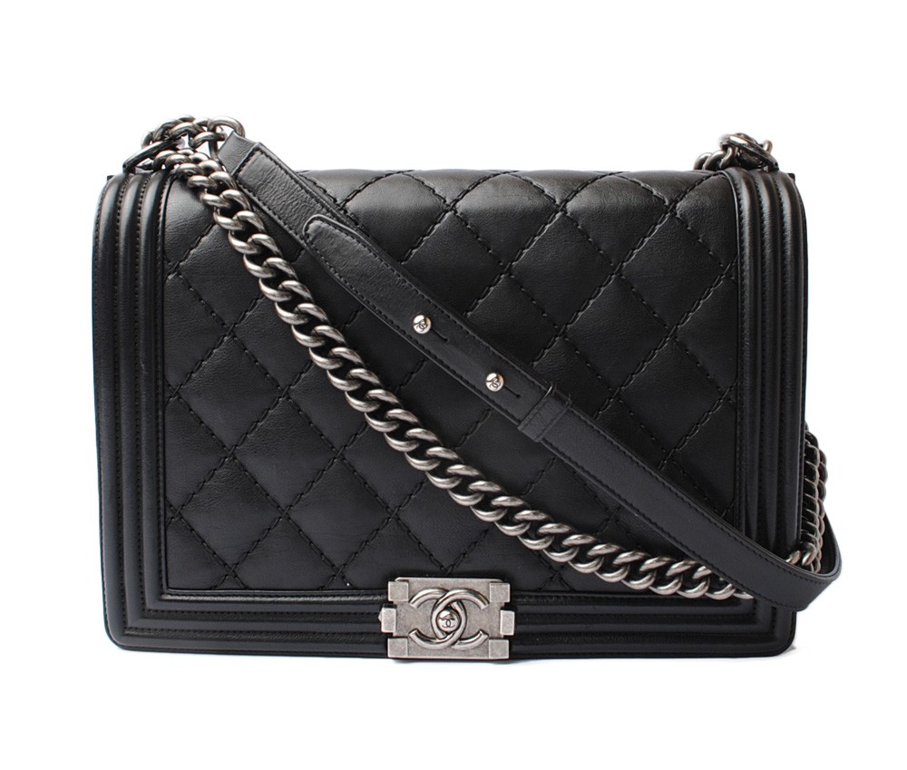 CHANEL シャネル