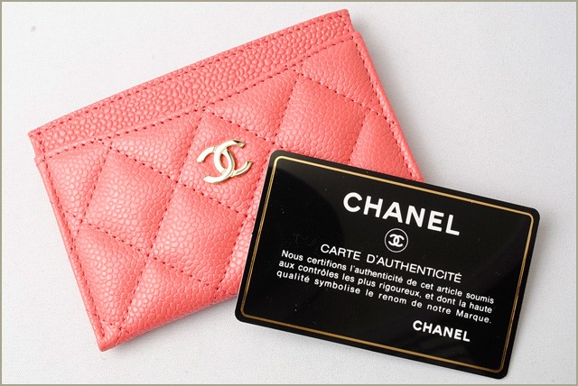 シャネル　CHANEL　折財布