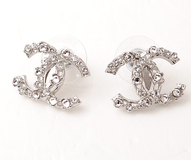 CHANEL シャネル ピアス CCマーク ブラック/シルバー
