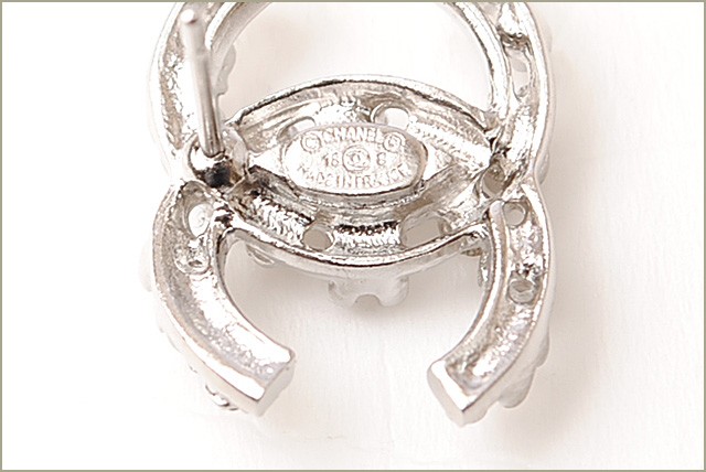 CHANEL シャネル ピアス CCマーク ブラック/シルバー