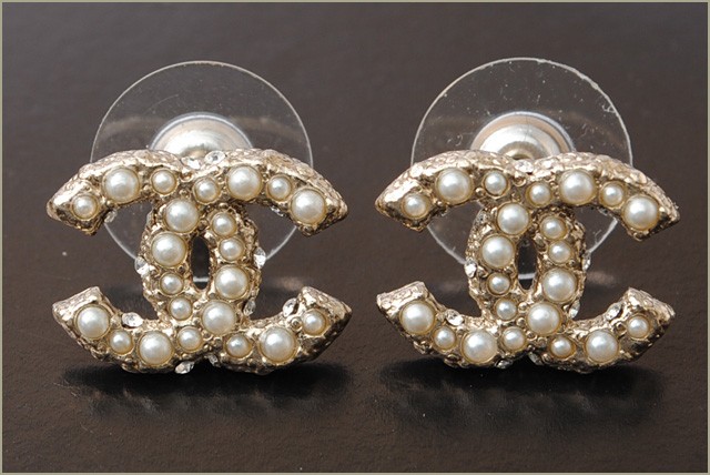 CHANEL シャネル ピアス CCマーク ブラック/シルバー