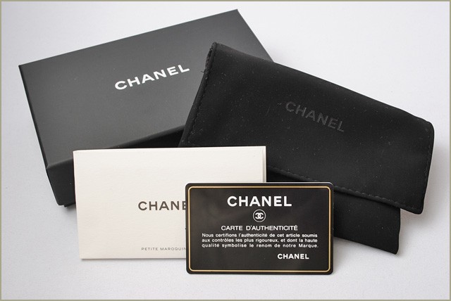 CHANEL シャネル ピアス CCマーク ブラック/シルバー