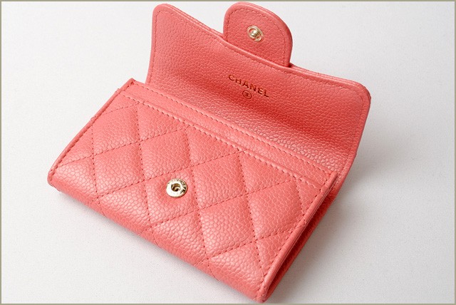 シャネル　CHANEL　折財布