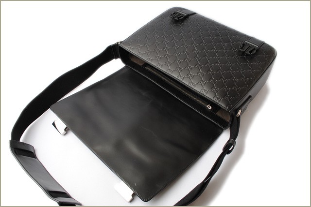 グッチ　GUCCI　バッグ　