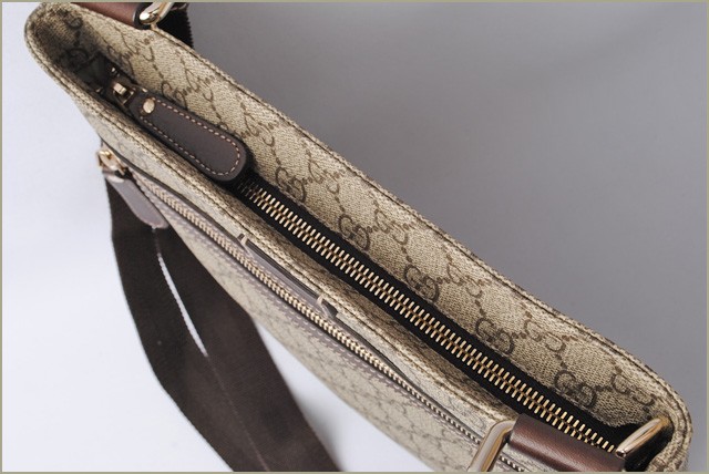 グッチ　GUCCI　バッグ　