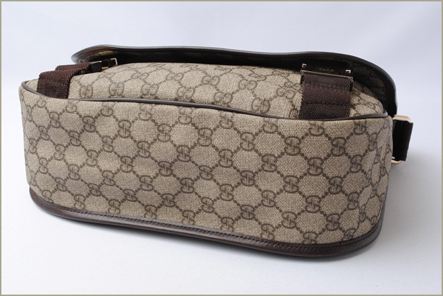 グッチ　GUCCI　バッグ　