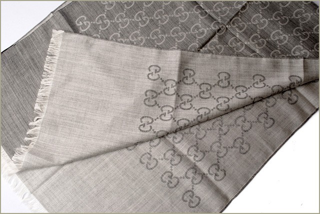 グッチ　GUCCI　マフラー