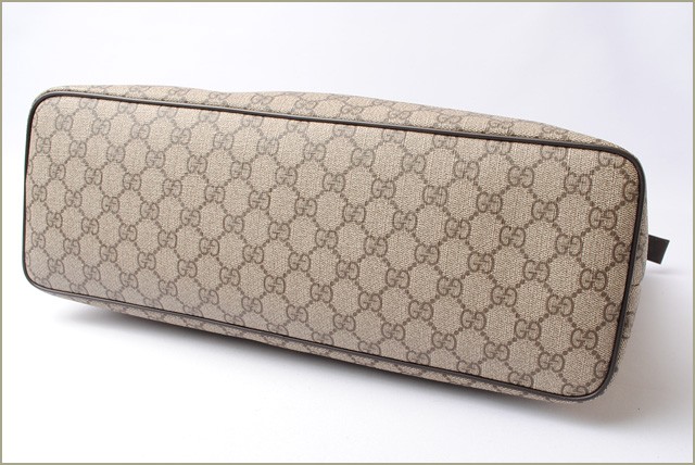 グッチ　GUCCI　バッグ　