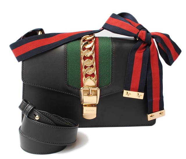 グッチ　GUCCI　バッグ　