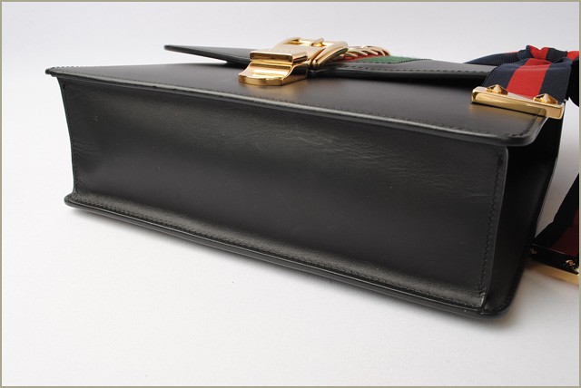 グッチ　GUCCI　バッグ　