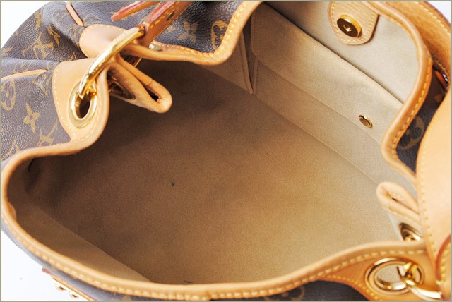 ルイヴィトン ポーチ