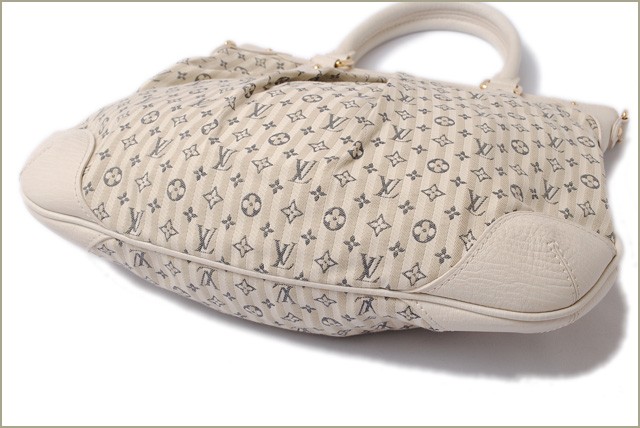 ルイヴィトン ポーチ