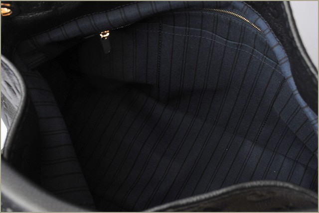 ルイヴィトン ポーチ