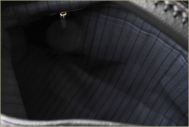 ルイヴィトン ポーチ