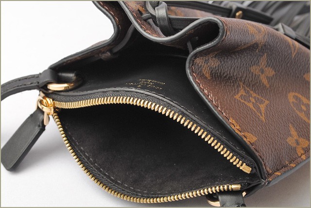 ルイヴィトン ポーチ