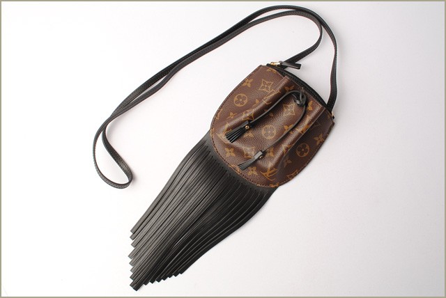 ルイヴィトン ポーチ