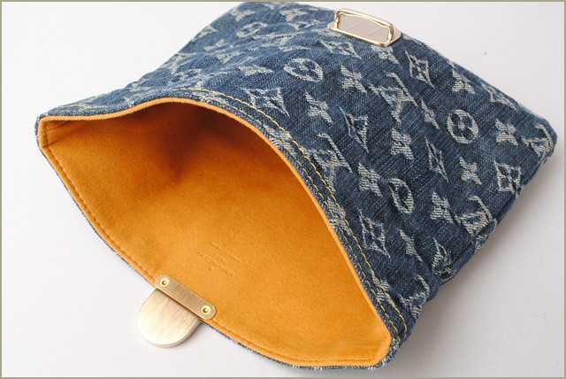 ルイヴィトン ポーチ