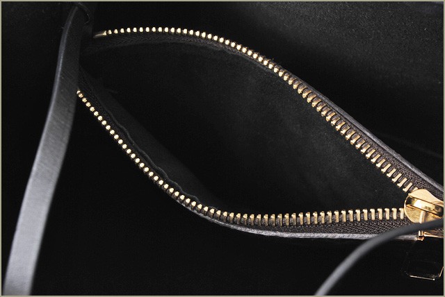 ルイヴィトン ポーチ