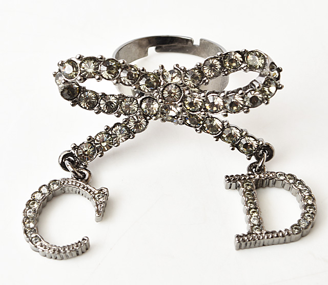 クリスチャン ディオール リング Christian Dior ヴィンテージ アクセサリー ロゴ/ラインストーン ガンメタリック :  m211110-37-d : Import shop P.I.T. - 通販 - Yahoo!ショッピング