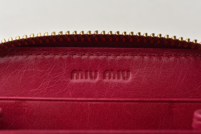 [期間限定出品] MIUMIU マテラッセ コインケース レッド レッド（赤）系 MiuMiu(ミュウミュウ) コインケース・小銭入れ