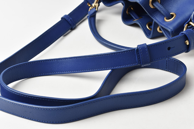 ysl イヴ・サンローラン　