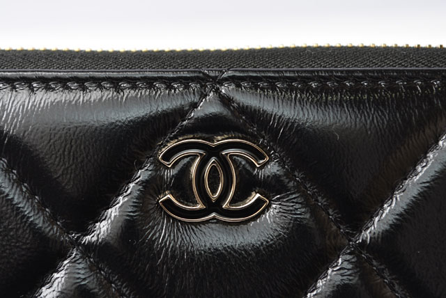 シャネル CHANEL 折財布