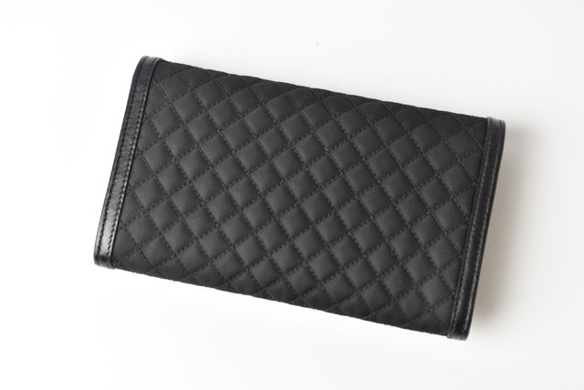 な*ん様 PRADA ブラック キルティング ケース PRADA（プラダ） アウトレット スマホショルダー iPhoneケース