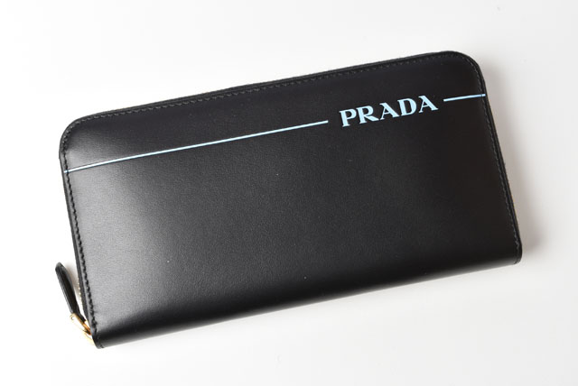 プラダ　PRADA