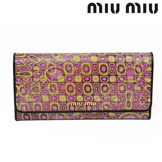 ミュウミュウ　miumiu　ファスナー付長財布