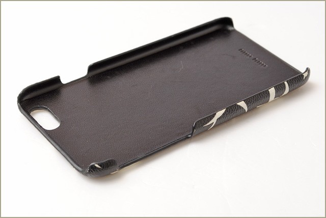 miumiu ミュウミュウ