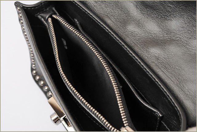 ミュウミュウ　miumiu