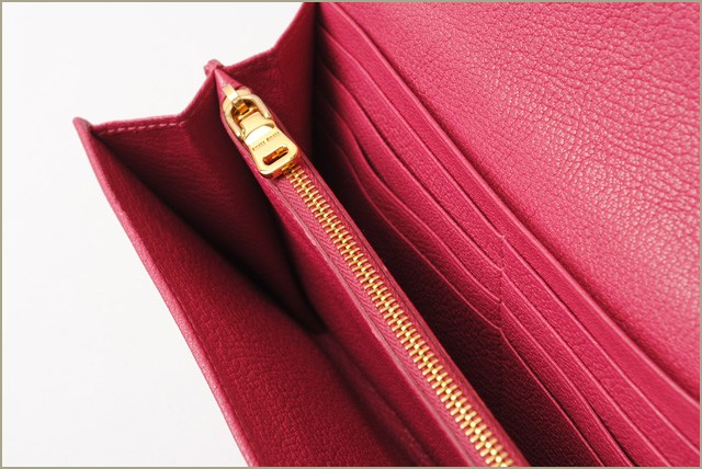 ミュウミュウ　miumiu