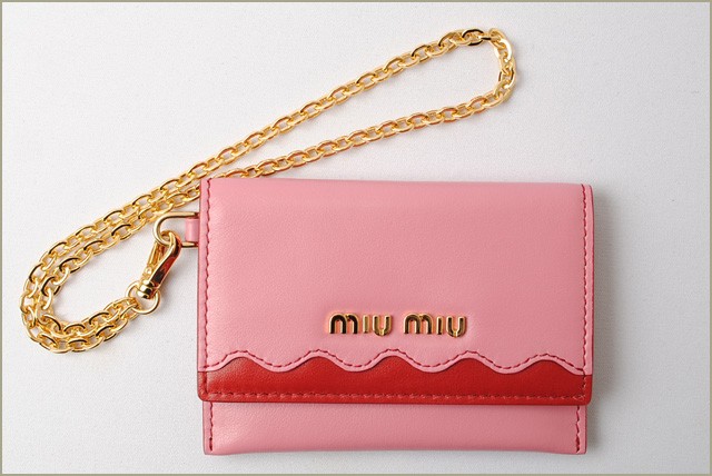 ミュウミュウ　miumiu
